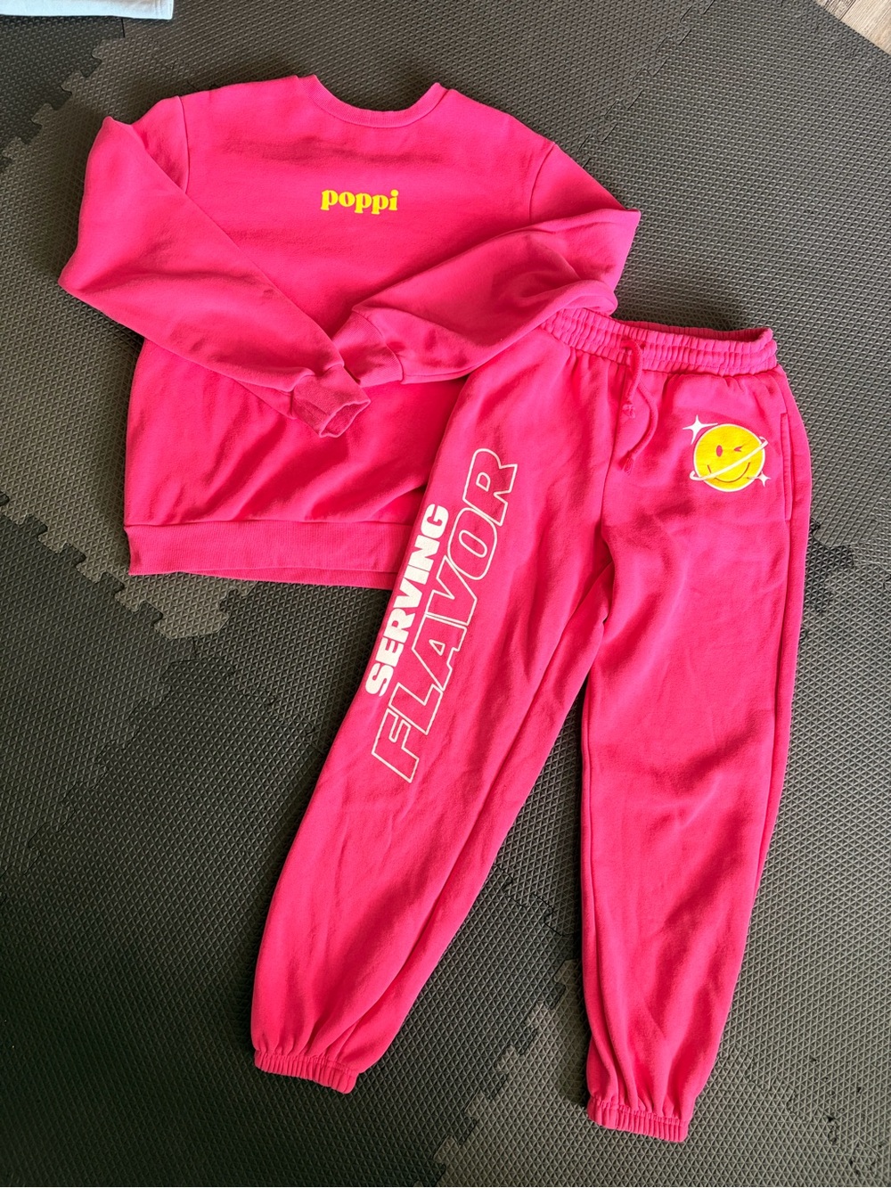 Poppi  Hot Pink Sweatshirt & Jogger Set - Serving Flavor